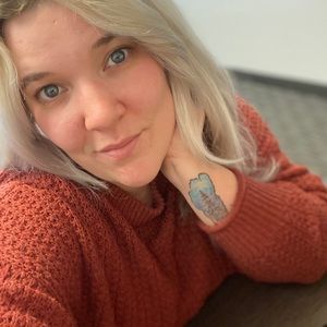 Meet your Posher, Lexi